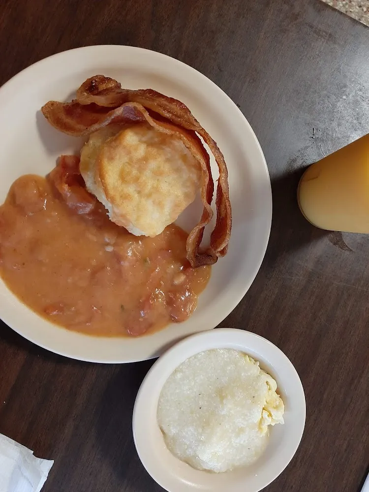 Tomato Gravy Biscuit Bacon and Grits